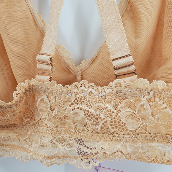 NWT Fenty lace bra cream color crossback size 1X - Picture 13 of 16